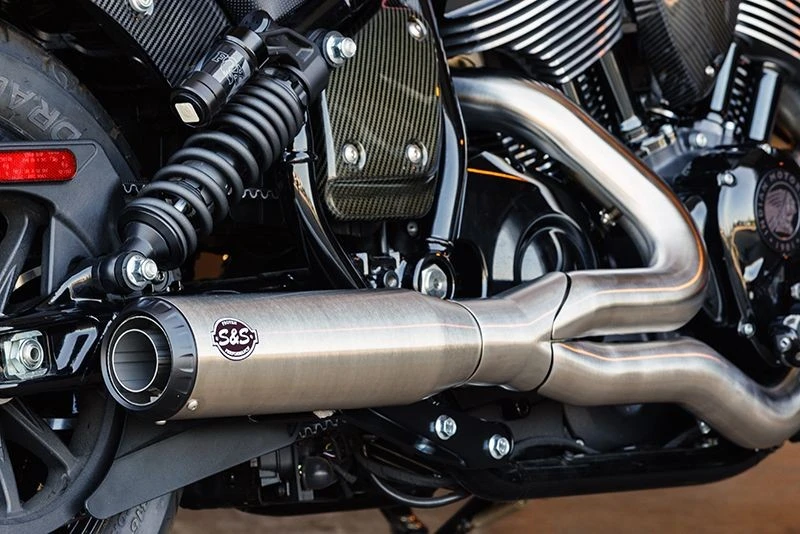 Qualifier 2-1 Exhaust System for 2022-2024 Indian® Chief Models - Brushed Stainless Finish