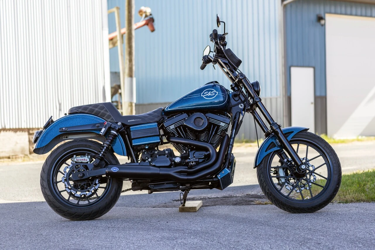 Qualifier 2 into 1 Exhaust System for 2006-2007 Harley Davidson Dyna Models except CVO Models- Black