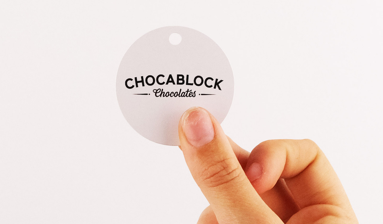 Model holding 50mm swing tag