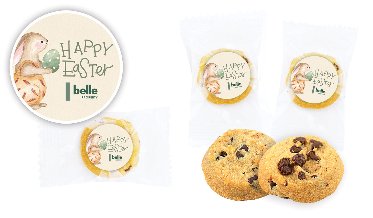 Gift Giving Bunny  Personalised Bite-Size Cookie 5g