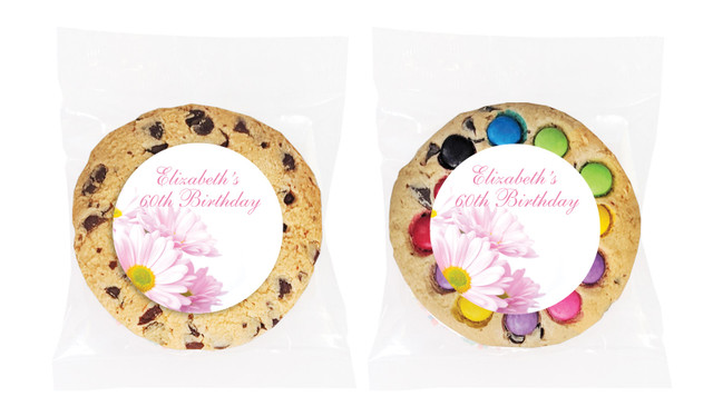 Pink Daisies Personalised Cookie