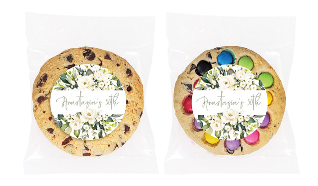 White Roses Personalised Cookie