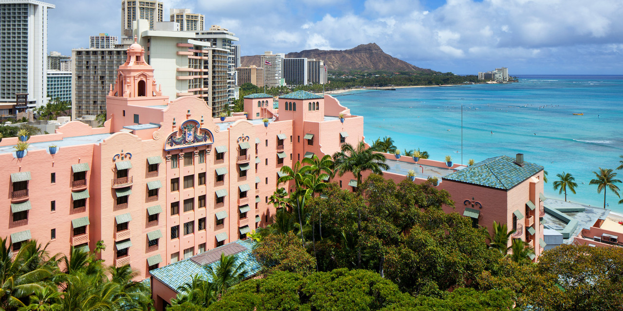 View over the Royal Hawaiian to Waikiki Beach and Diamond Head