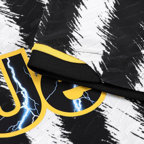 CHIESA #7 Juventus 23/24 Authentic Men's Home Shirt