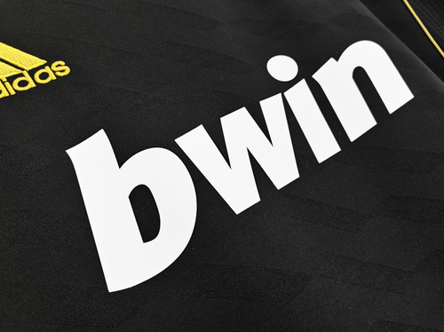 Real Madrid 11/12 Men's Away Retro Long Sleeve Shirt