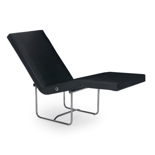 Black Leather and Chrome Chaise Lounge by Ligne Roset