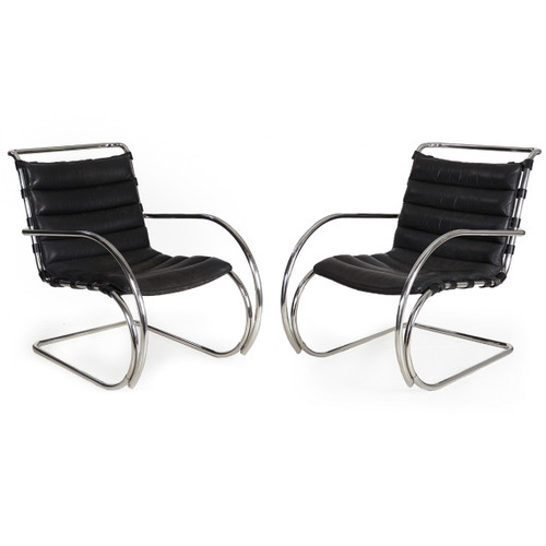 MR Lounge Chairs in Black Leather, a Pair | Mies van der Rohe for Knoll 