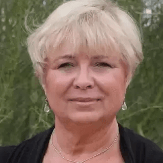 Dr. Magda Havas