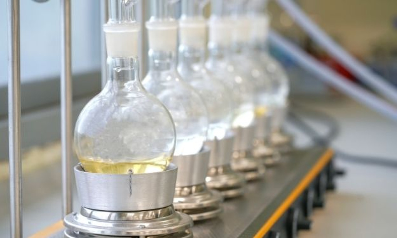 Applications & Uses of Distillation | USA Lab