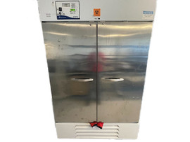 Fisher Scientific Isotemp Double Door Lab Refrigerator