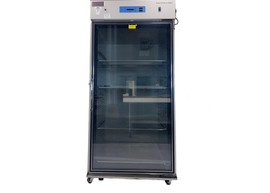 Thermo 3950 Reach-In CO2 Incubator