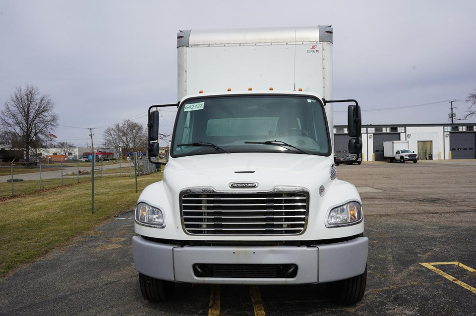 2019 Freightliner M2 106 box truck with a liftgate