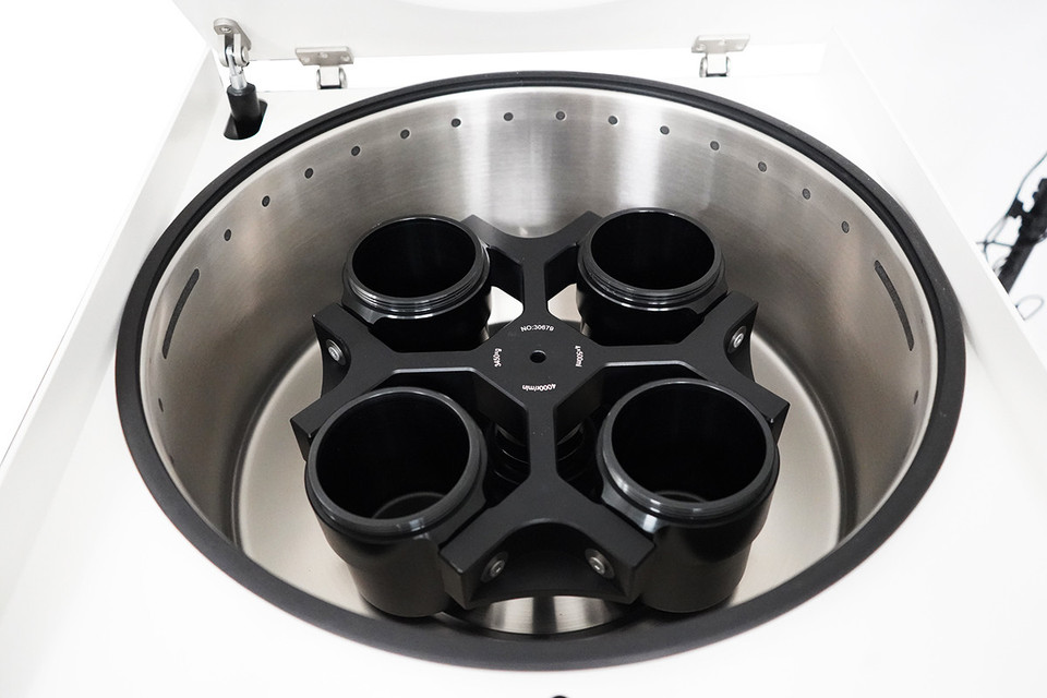 USA Lab Large Capacity Low Speed Centrifuge - 5000rpm- w/ 4x600ML Rotor