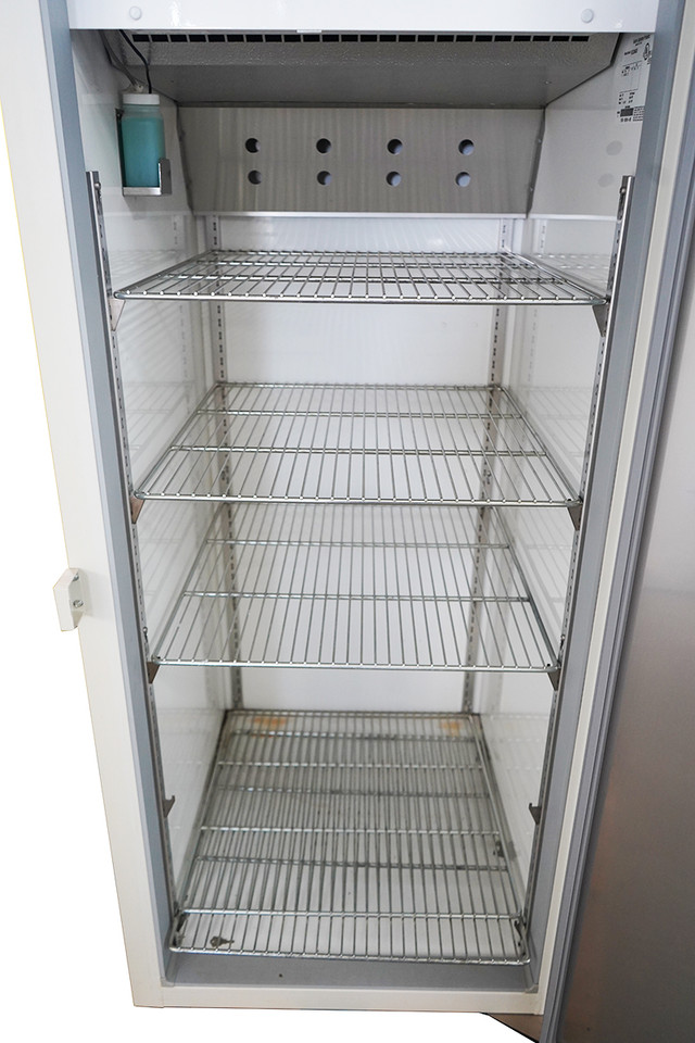 Revco Laboratory Refrigerator – 23.3 cu. ft. Upright Chromatography -  USED