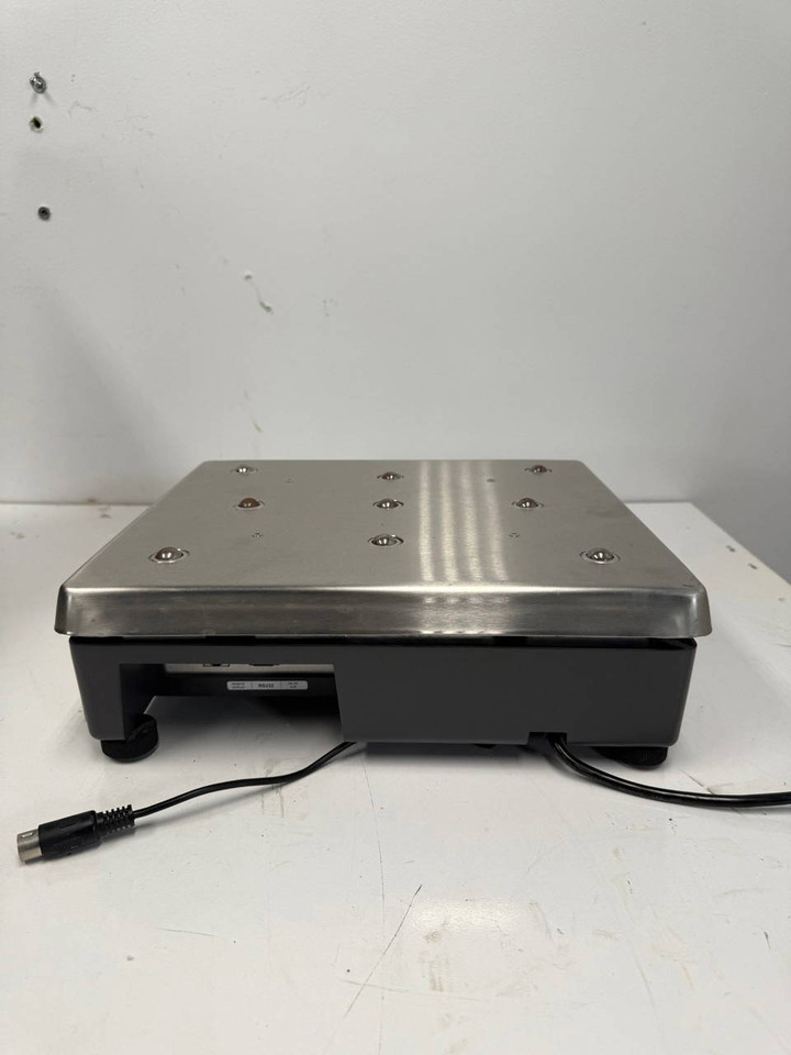Avery Weigh Tronix Scale Model 7815-75