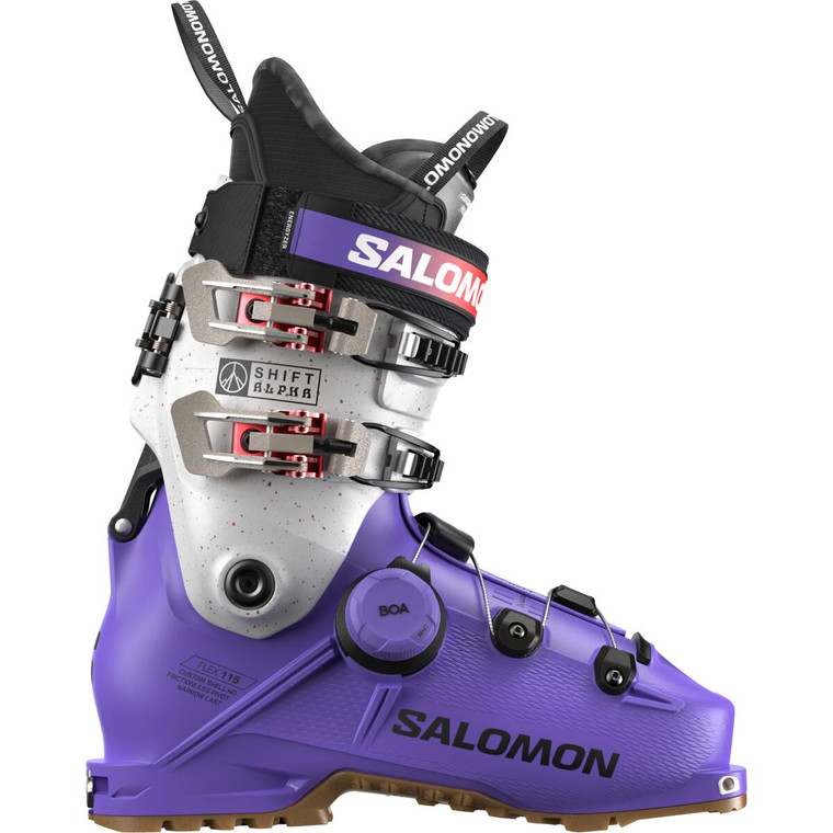 Salomons SHIFT ALPHA BOA 115 er skikkelige freeride-støvler med alpine evner, utviklet slik at kvinner kan mestre alle toppturer og smelle til i nedoverbakken.