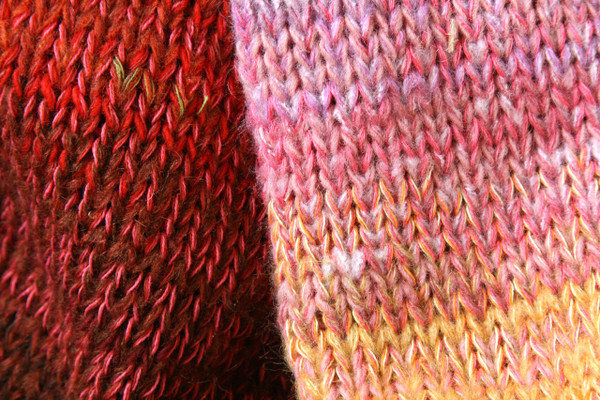 Echinacea pink orange lime green brown closeup of knitting detail showing how Inese does her unique color blends