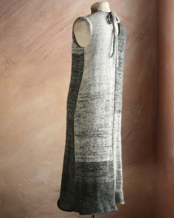 M Keyhole bow shift dress, Graphite Wrapture by Inese