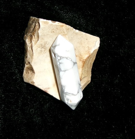 Howlite Pendant with GHUL DJINN