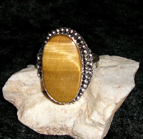 Ring with EGYPTIAN TEMPLE DJINN