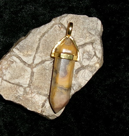 Stone Point Pendant with MARDU DJINN