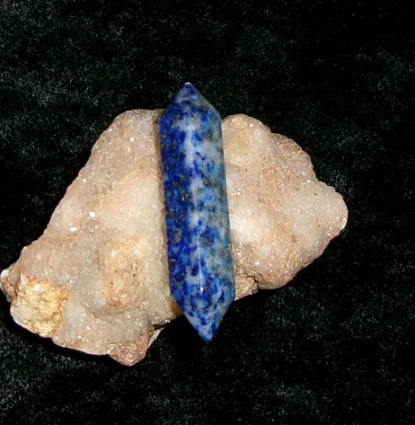 Stone Point Pendant with FOUR ELEMENTS DRAGON