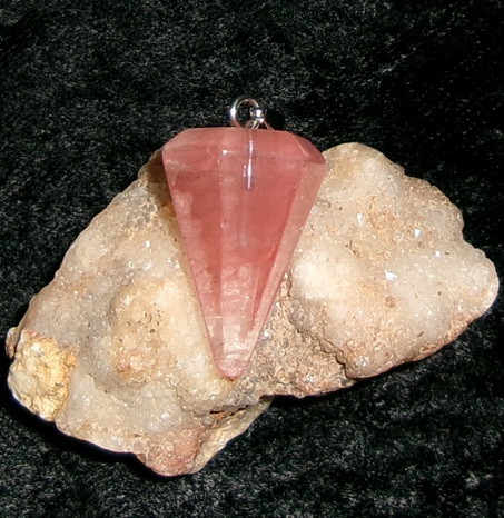 Pendant with JANN DJINN