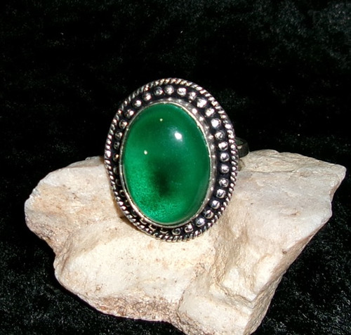 Ring with QUEEN IRISH CLOVER FAIRY