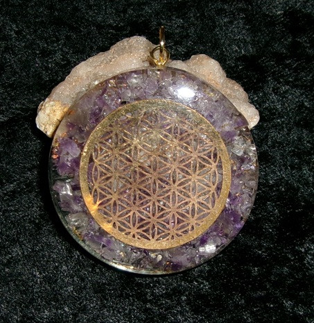 Pendant with ASCENDED MASTER RADIANT LIGHT KHODAM