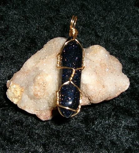 Pendant with GODDESS NYX portal