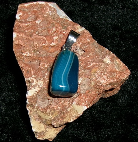 Pendant with AIR SPRITE