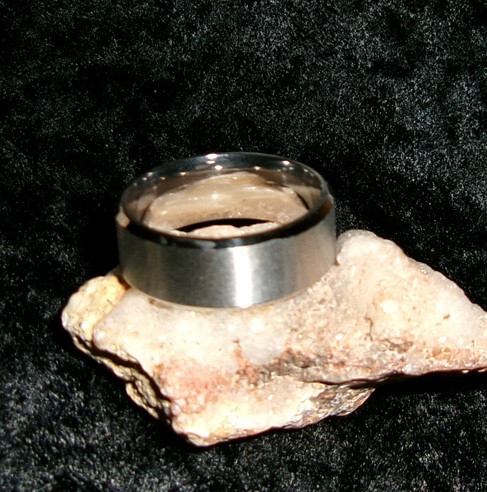 Ring with QUEEN YOUTHFUL DREAMS FAIRY