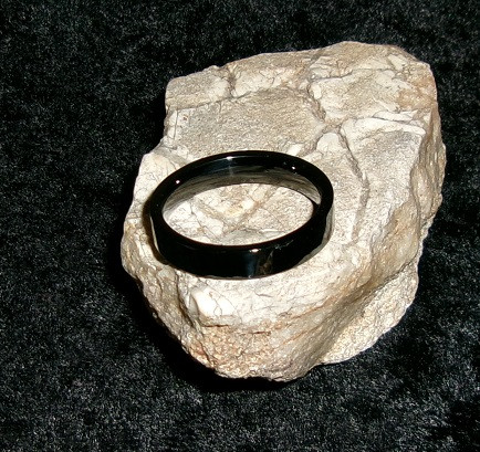 Ring with QUEEN WEREWOLF