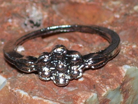 Knuckle Ring with DARK GRIGORI WATCHER 