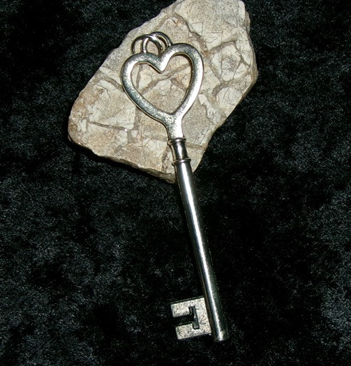 Key Pendant with HAREM DJINN