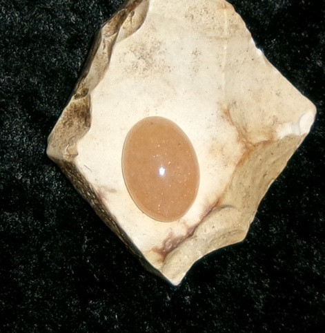 Cabochon Stone with GOLDEN HIGH ELF