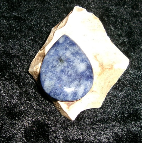 Stone with DUOJNA