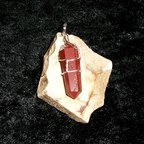 Pendant with CELTIC CRIMSON DRAGON