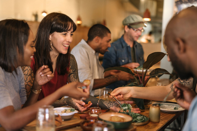How to Eat Out Without Blowing Your Portions