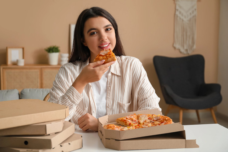 Are You Really Hungry? Or Is It Just a Habit? 