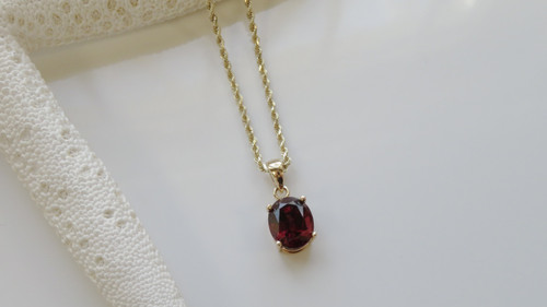 14KT Yellow Gold Oval Shaped Genuine Garnet Pendant