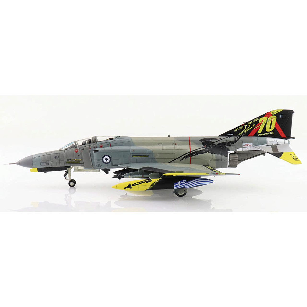 航空機・ヘリコプター McDonnell Douglas F-4 Phantom II 1/72 McDonnell Douglas F-4 Phantom II 1/72 - メルカリ