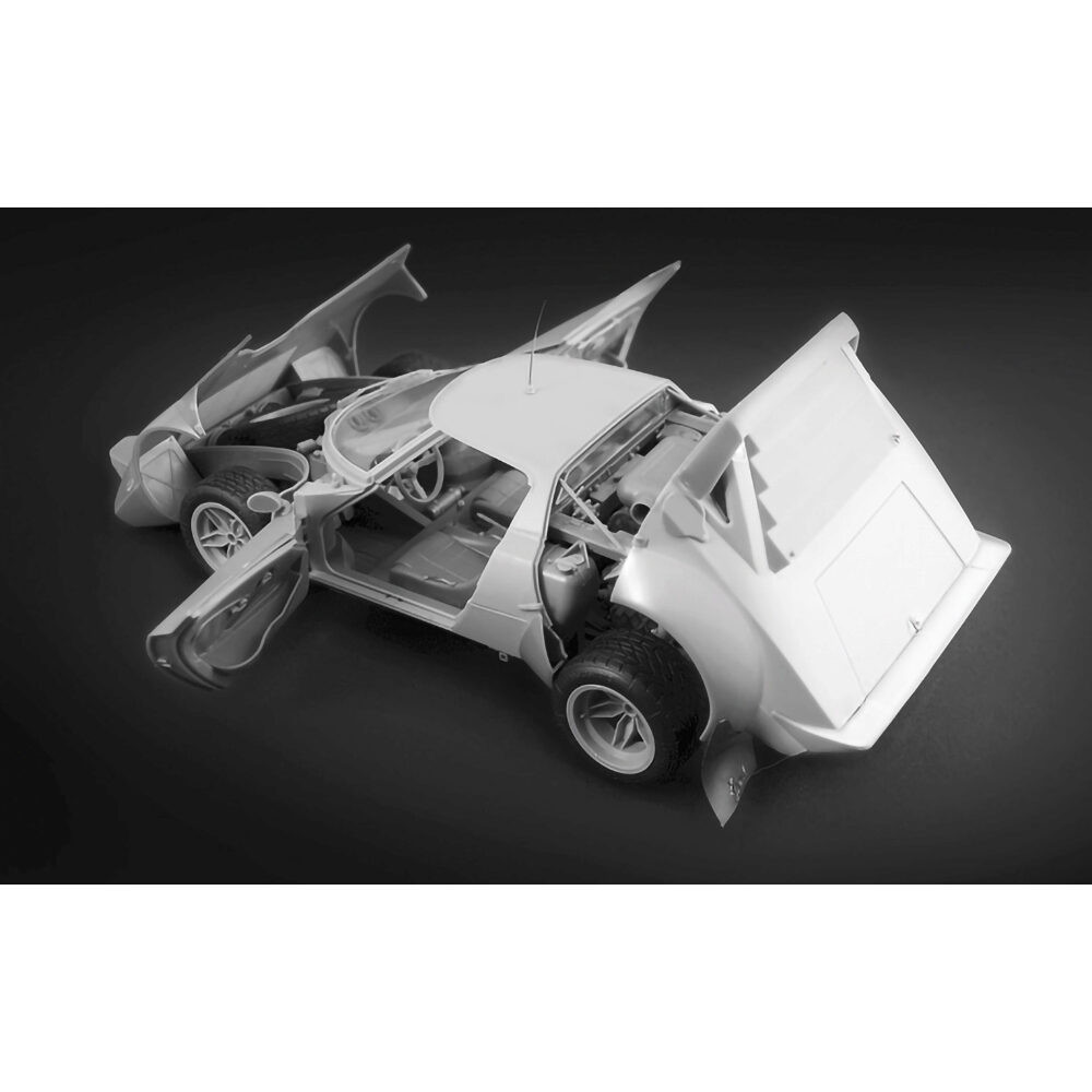 Lancia Stratos HF Gr.4 1:12 モデルキット Lancia Stratos HF Gr.4 1/12 Kit | Historic Aviation Collectibles