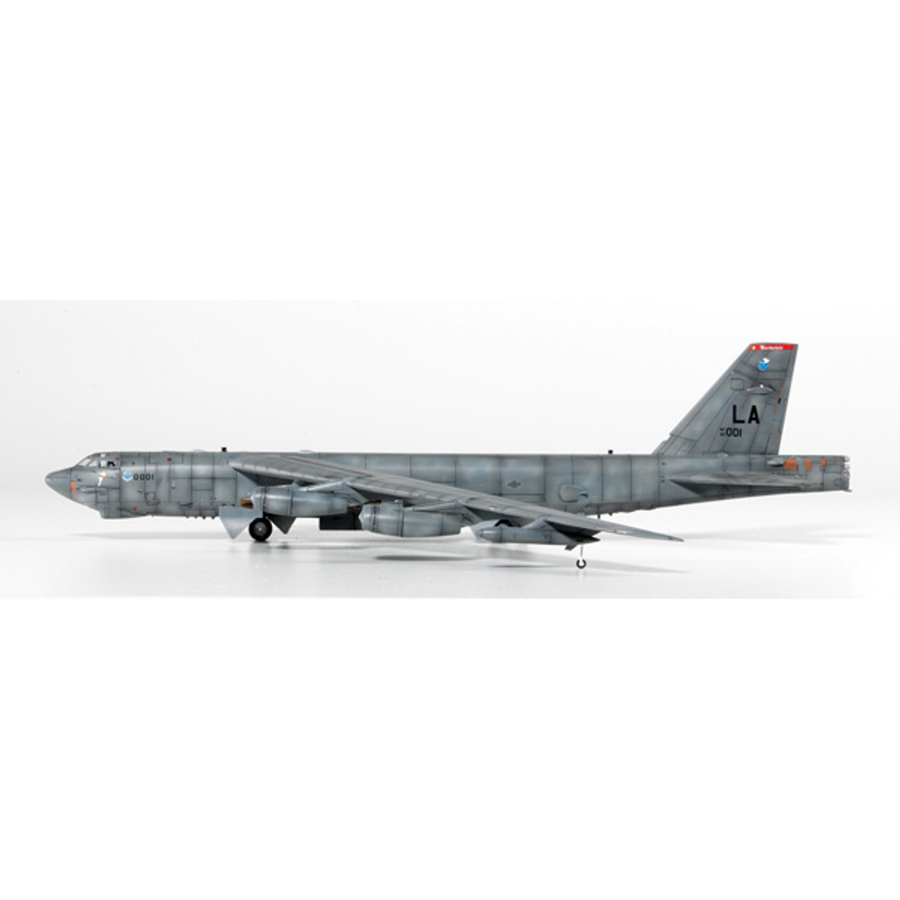 Revell B-52 Stratofortress 1/144 組み立てキット 1/144 B-52H Stratofortress Bomber US Air Force Model Kit
