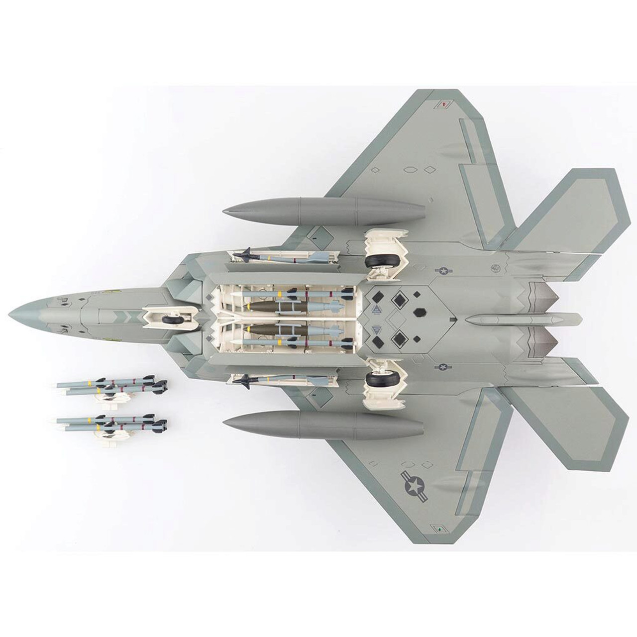 ホビーマスター 1/72 HA2822 F-22 Raptor ヒッカム空軍基地+