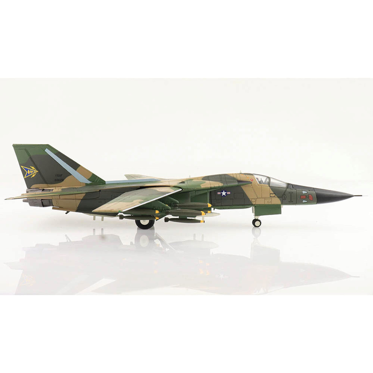 F-111A Aardvark(w/24 Mk.82 bomb) 1/72 Die Cast Model -HA3031 USAF, Takhli  RTAFB, 1968