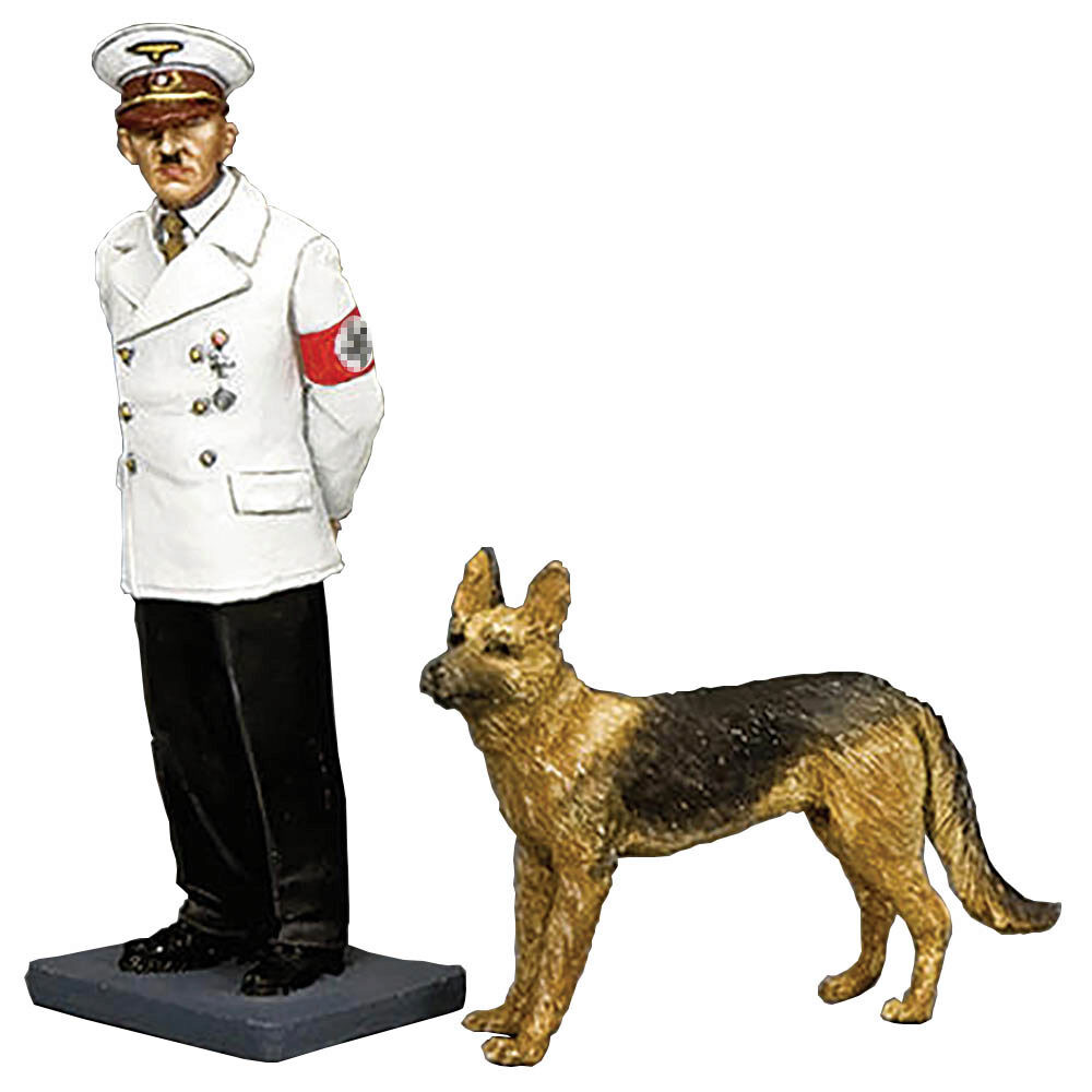 Adolf Hitler & Blondi 1/30 Figure Set | Historic Aviation - The #1