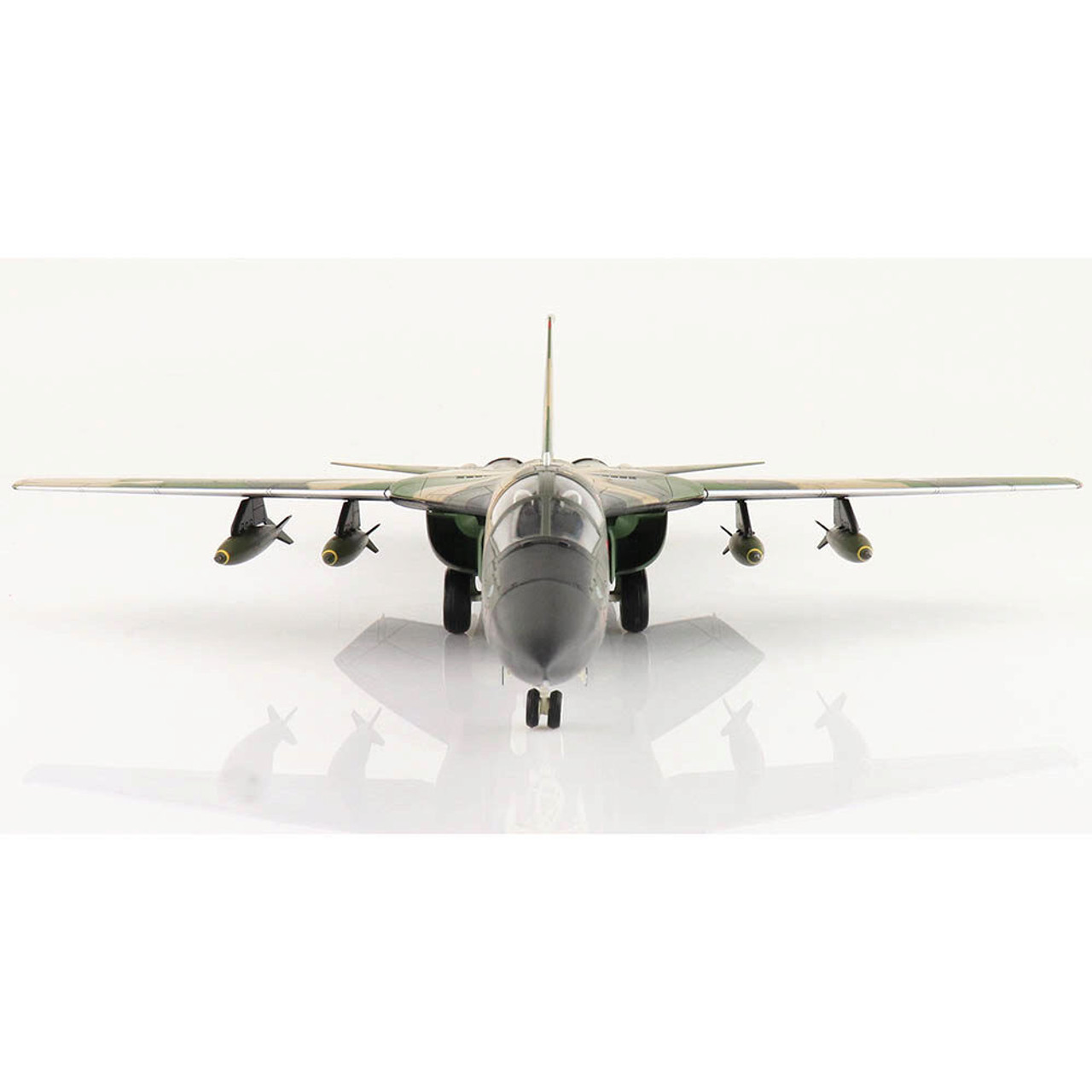 F-111A Aardvark 1/72 Die Cast Model - HA3032 430th TFS, 347 th TFW 