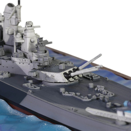USS Missouri BB-63 1/700 Die Cast Model - Waterline Display Alt Image 4