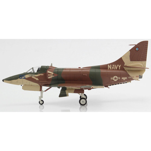 A-4E Skyhawk 1/72 Die Cast Model - HA1441 US Navy 1985/86 Alt Image 2